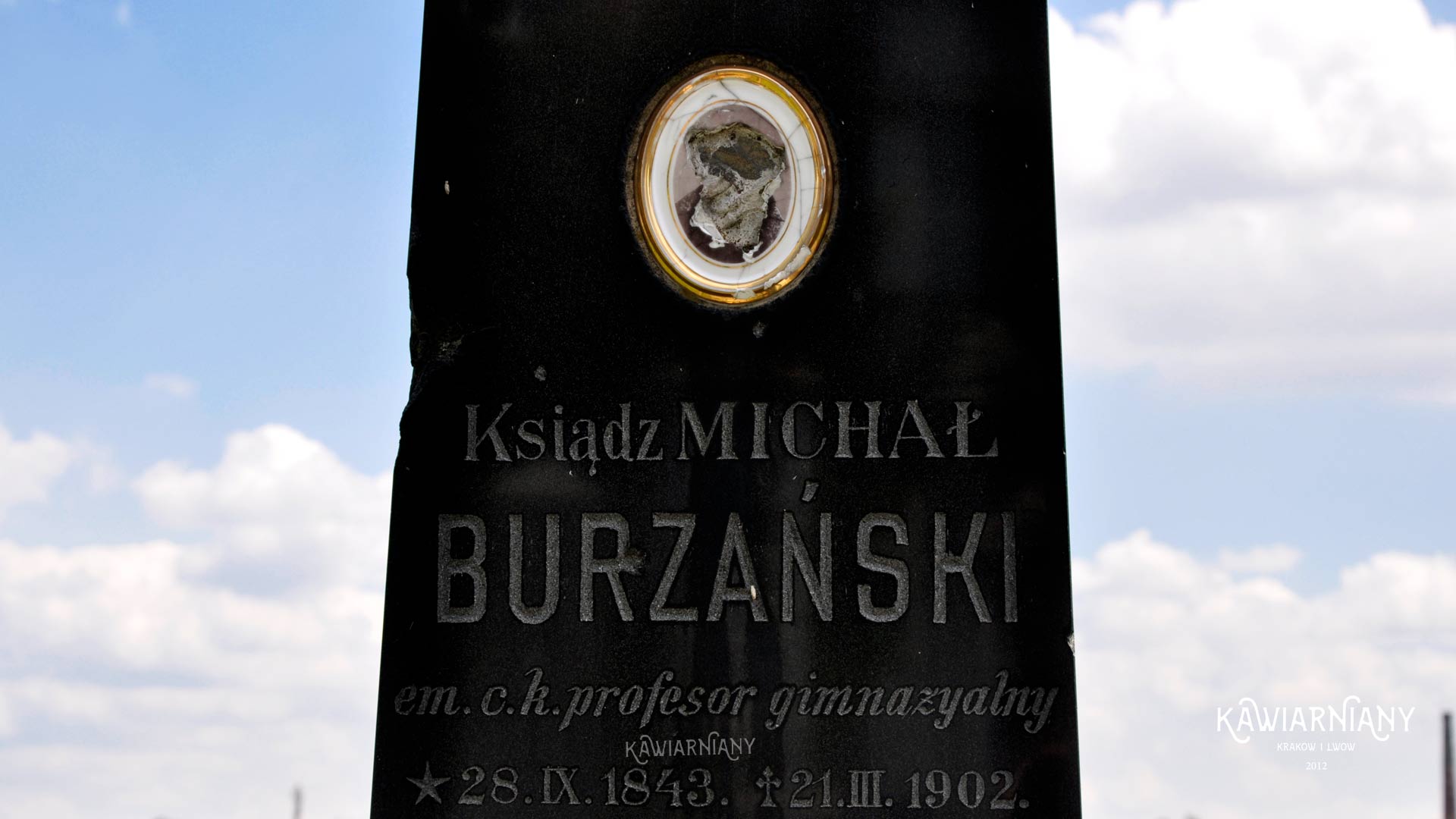 Stary cmentarz w Złoczowie