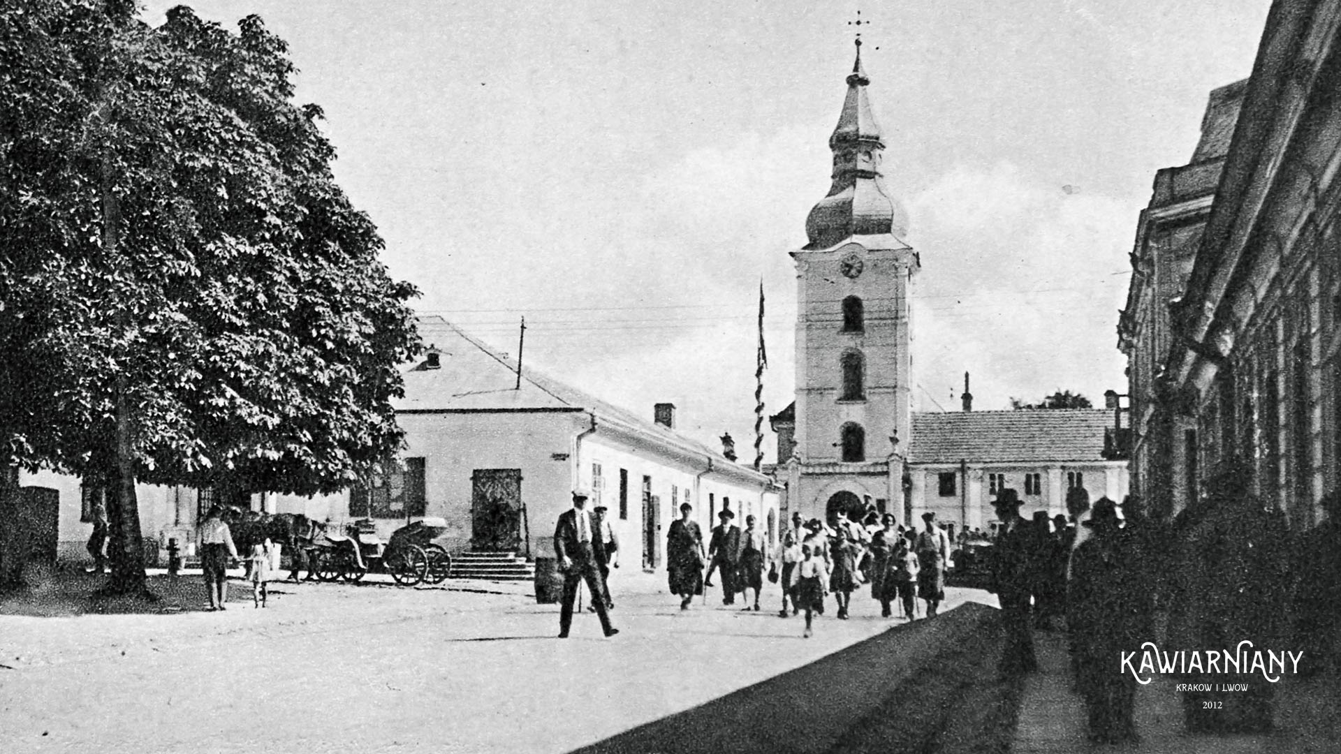 Kościół w Zaleszczykach, po wojnie magazyn i latryna, lata 30-te. Fot. Domena Publiczna