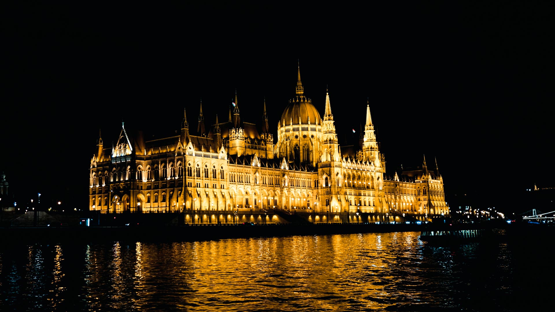 Budapeszt nocą zdjęcia