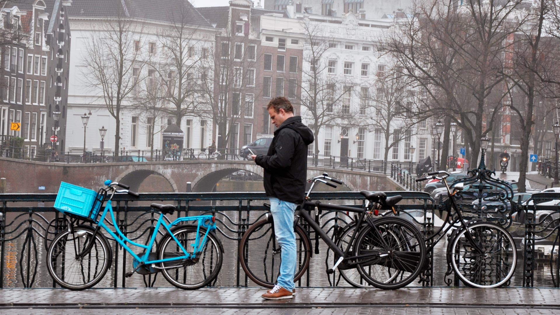Ceny Holandia 2023. Ceny Amsterdam – zakupy, restauracje. Czy jest drogo?