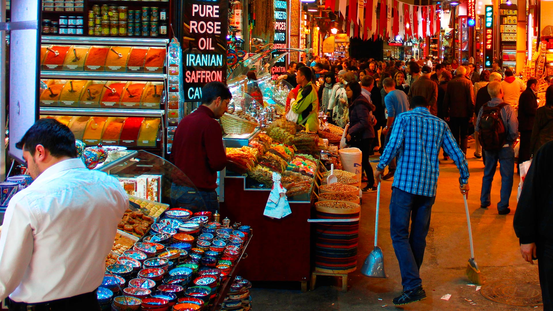 15 rzeczy z Antalyi i z Turcji. Co warto kupić i przywieźć?