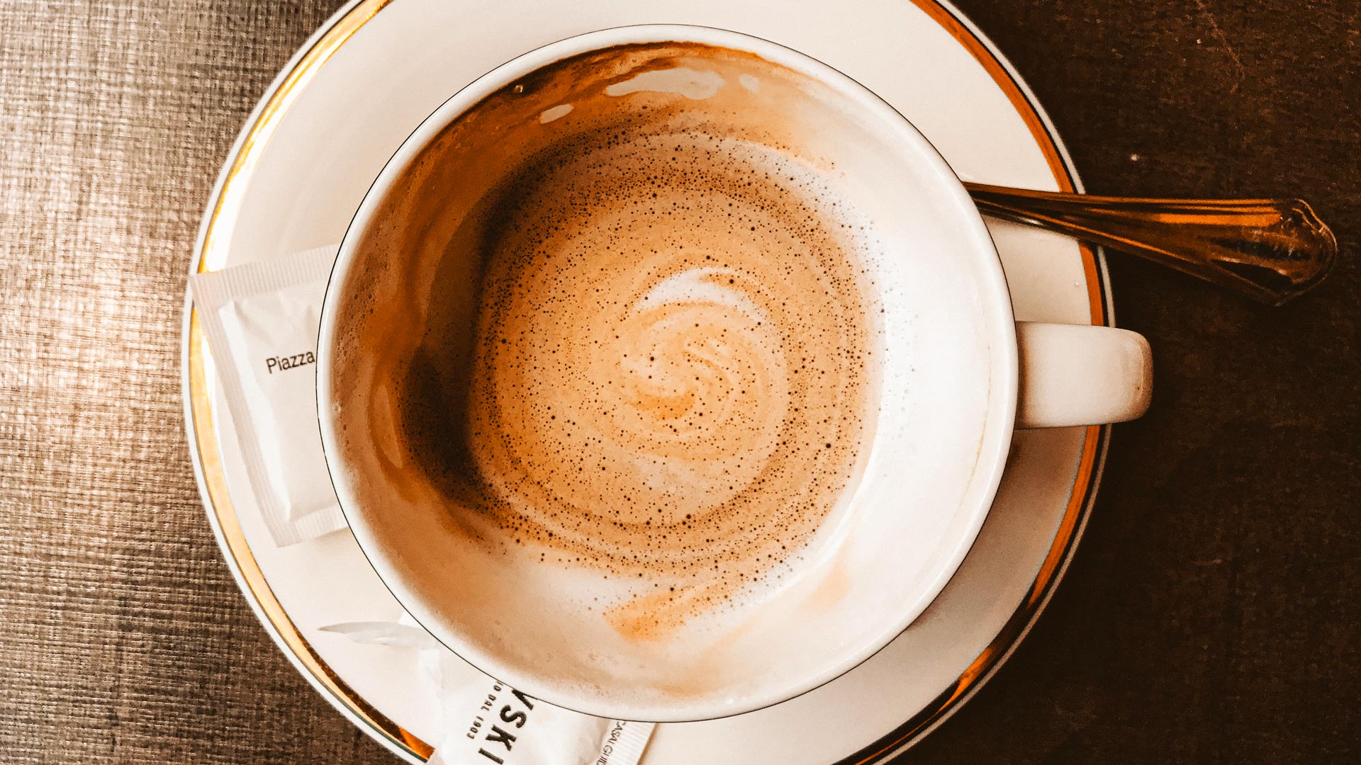 Ile kosztuje kawa w Anglii? Ceny w restauracjach