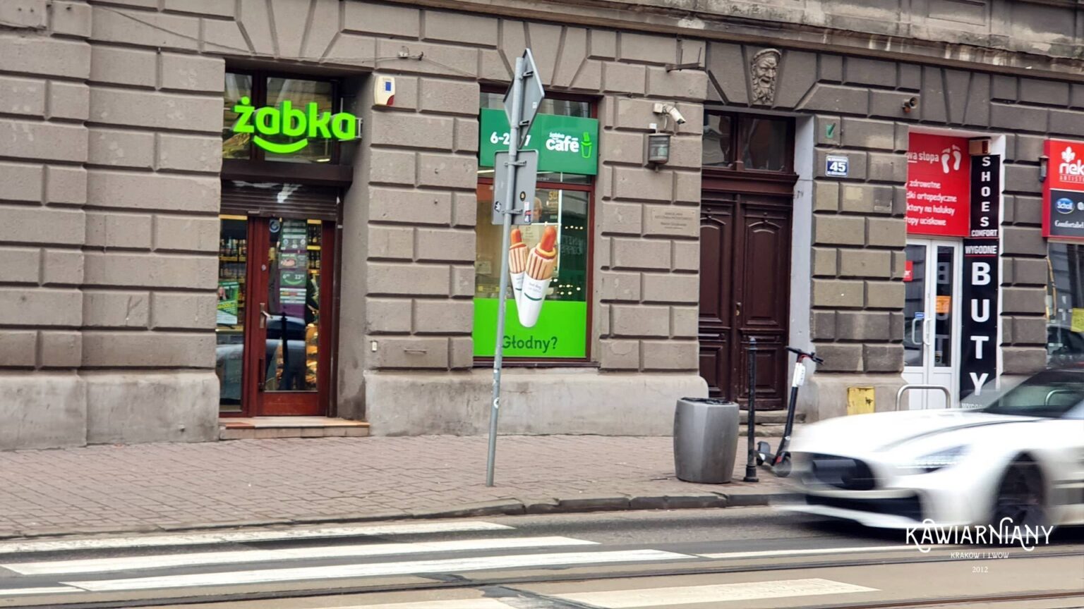 Do której sklepy 2 maja 2024? 2 maja godziny otwarcia sklepów