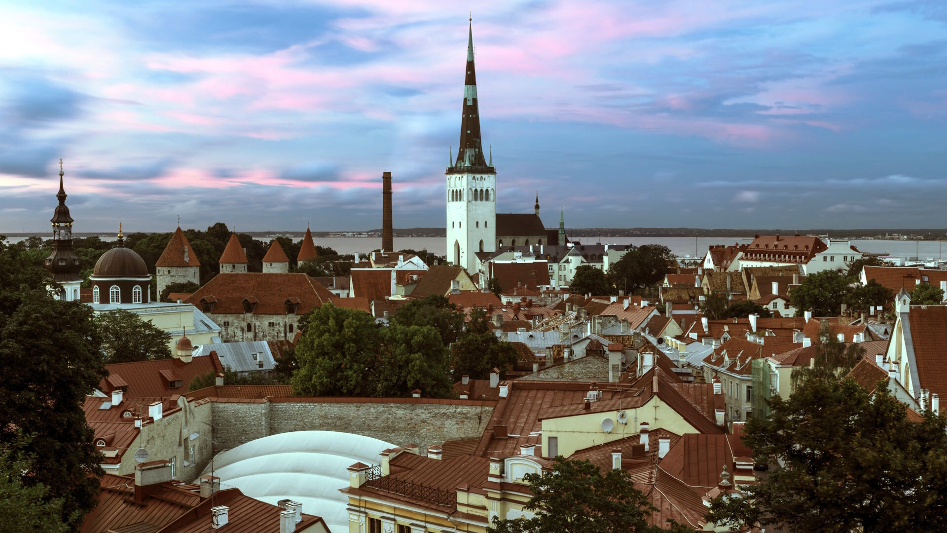 Czy w Estonii działa EKUZ? Czy trzeba ubezpieczenie turystyczne?